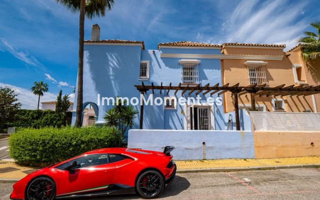 Bestaande woning - Geschakelde woning - Marbella - Nueva Andalucía