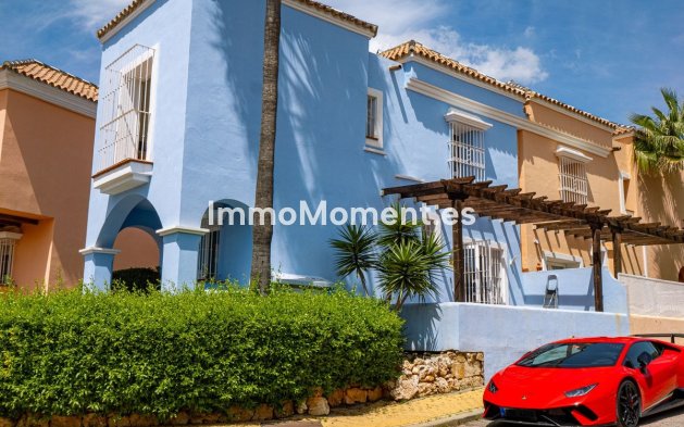 Bestaande woning - Geschakelde woning - Marbella - Nueva Andalucía