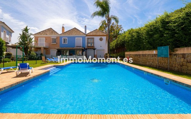 Bestaande woning - Geschakelde woning - Marbella - Nueva Andalucía