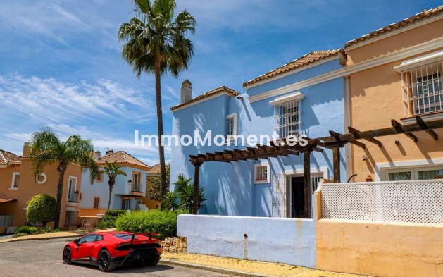 Bestaande woning - Geschakelde woning - Marbella - Nueva Andalucía