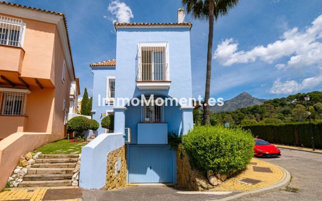 Bestaande woning - Geschakelde woning - Marbella - Nueva Andalucía