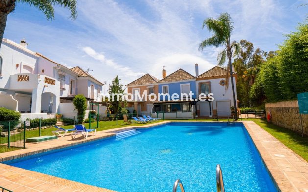 Bestaande woning - Geschakelde woning - Marbella - Nueva Andalucía