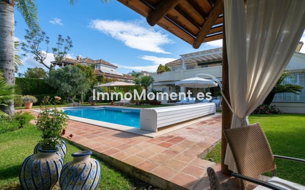 Bestaande woning - Villa - Marbella - Elviria