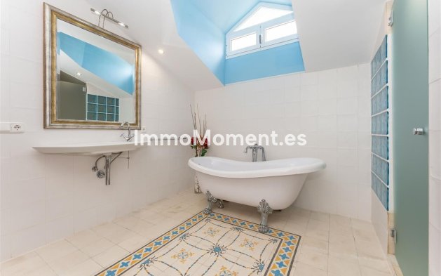 Bestaande woning - Villa - Binnenland  - Alhaurín el Grande Centro