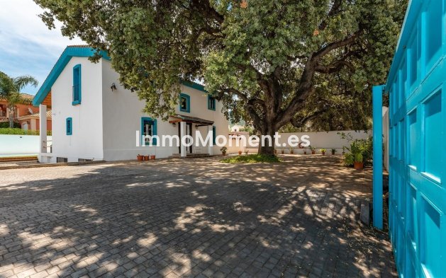 Bestaande woning - Villa - Binnenland  - Alhaurín el Grande Centro