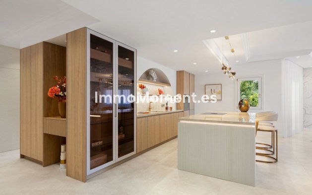 Bestaande woning - Appartement - Estepona  - Estepona Centro