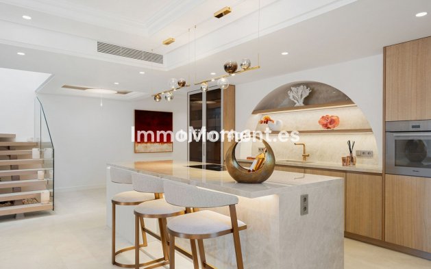 Bestaande woning - Appartement - Estepona  - Estepona Centro