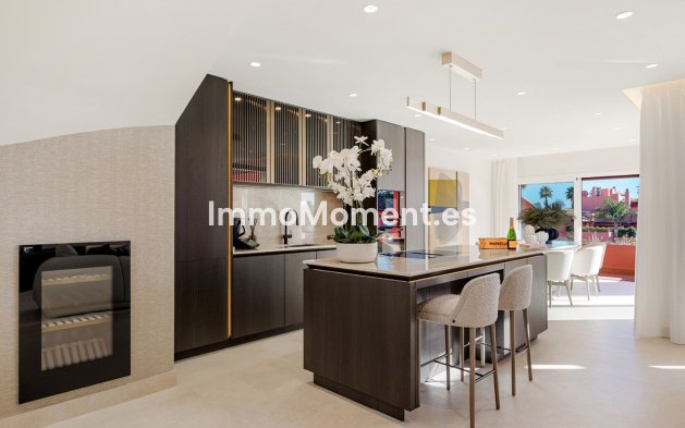 Resale - Apartment - Estepona - Estepona Centro