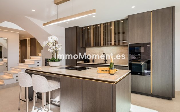 Resale - Apartment - Estepona - Estepona Centro