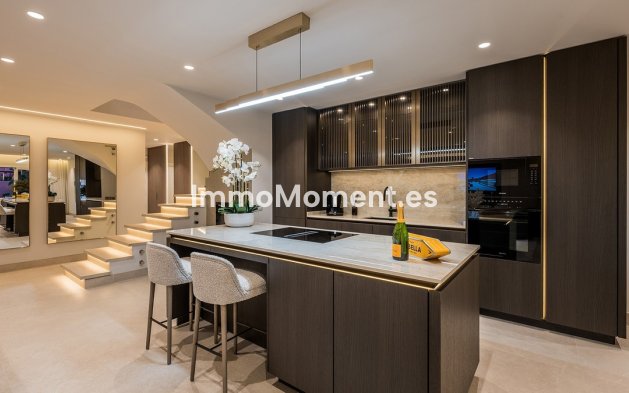 Resale - Apartment - Estepona - Estepona Centro