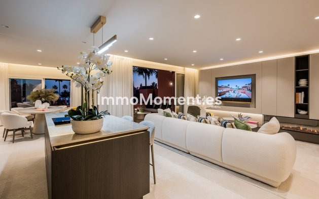 Resale - Apartment - Estepona - Estepona Centro