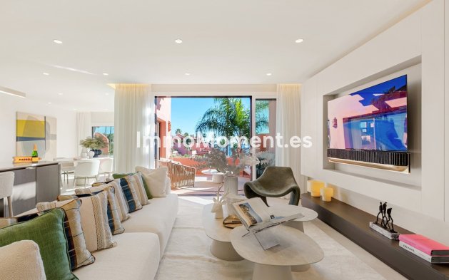 Resale - Apartment - Estepona - Estepona Centro