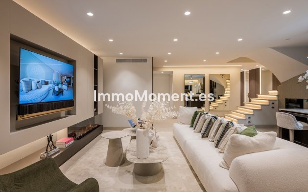 Resale - Apartment - Estepona - Estepona Centro