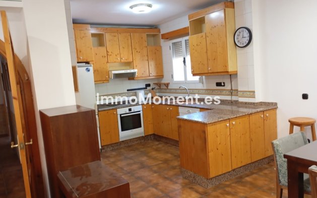 Resale - Villa - Yecla - Yecla Centro