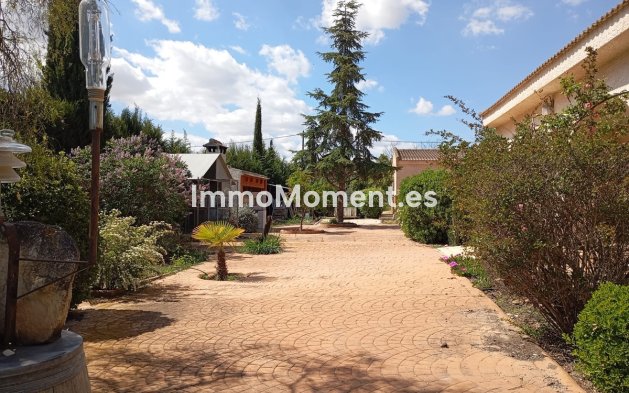 Resale - Villa - Yecla - Yecla Centro