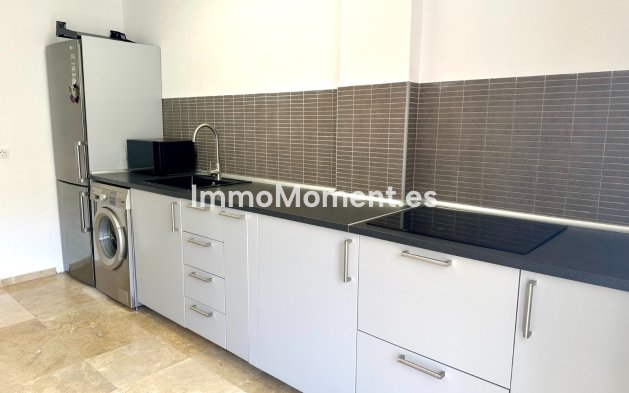 Long Term Rentals - Apartment - Estepona - Estepona Centro