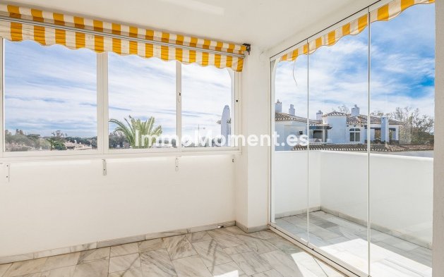 Resale - Apartment - Marbella - Elviria