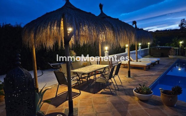 Wiederverkauf - Villa - Mijas - Mijas Centro