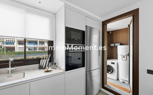 Revente - Appartement - Estepona  - Estepona Centro