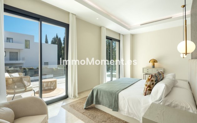 Wiederverkauf - Villa - Marbella - Nueva Andalucía