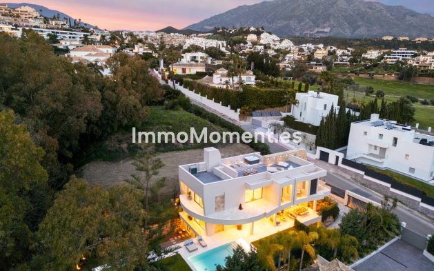 Wiederverkauf - Villa - Marbella - Nueva Andalucía