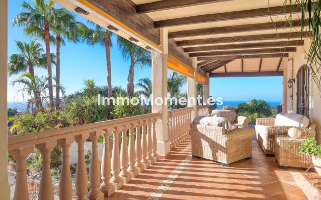 Revente - Villa - Marbella - Altos de los Monteros