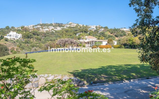 Revente - Villa - Marbella - Altos de los Monteros