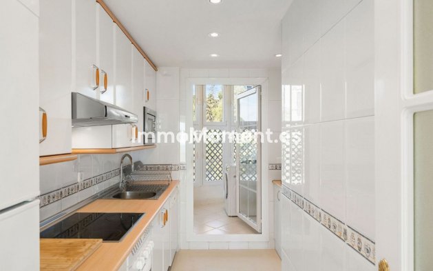 Wiederverkauf - Wohnung - Marbella - Nueva Andalucía