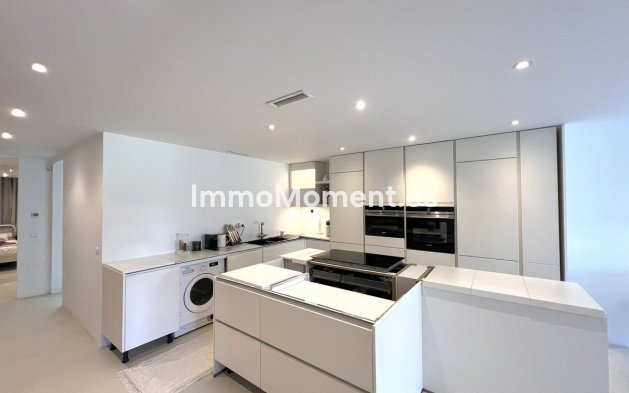 Wiederverkauf - Wohnung - Marbella - Nueva Andalucía