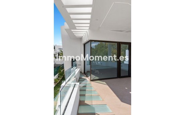 Bestaande woning - Villa - Estepona  - Atalaya