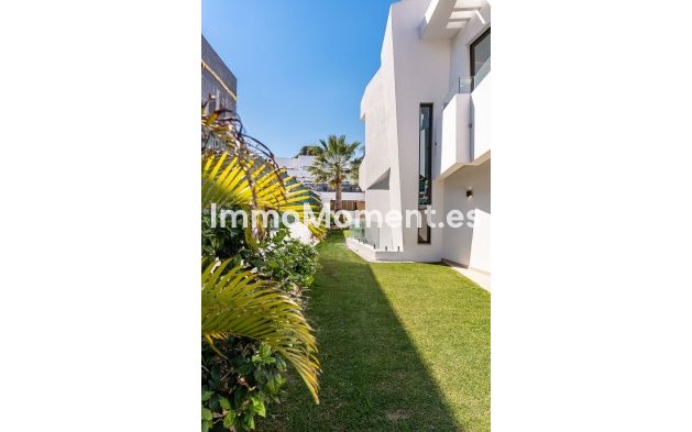 Bestaande woning - Villa - Estepona  - Atalaya