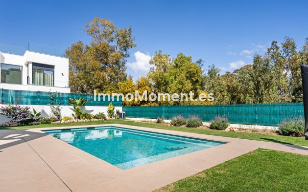 Bestaande woning - Villa - Estepona  - Atalaya