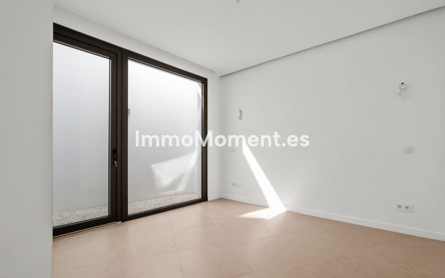 Bestaande woning - Villa - Estepona  - Atalaya