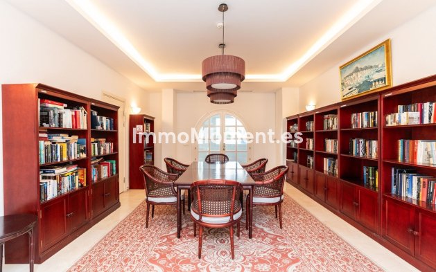 Bestaande woning - Appartement - Estepona  - Atalaya