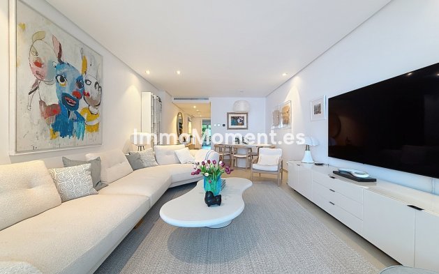 Revente - Appartement - Estepona  - Estepona Centro