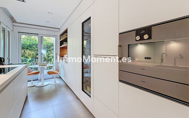 Revente - Appartement - Estepona  - Estepona Centro