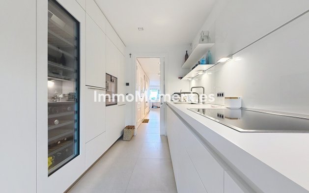 Revente - Appartement - Estepona  - Estepona Centro