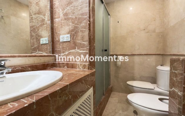 Resale - Apartment - Estepona - Hacienda del Sol