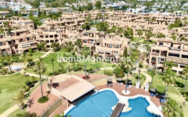 Resale - Apartment - Estepona - Hacienda del Sol