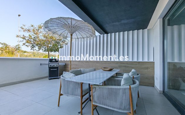 Resale - Villa - Estepona - Estepona Centro