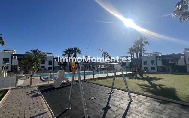 Resale - Apartment - Orihuela - La Zenia