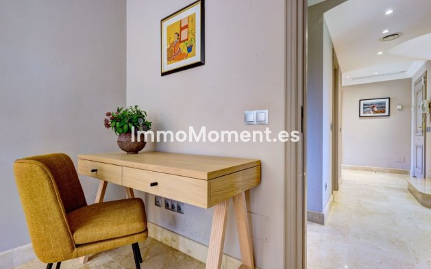 Revente - Appartement - Marbella - Nueva Andalucía