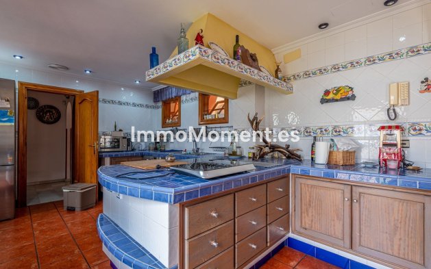 Resale - Villa - Benalmadena - Benalmadena Costa