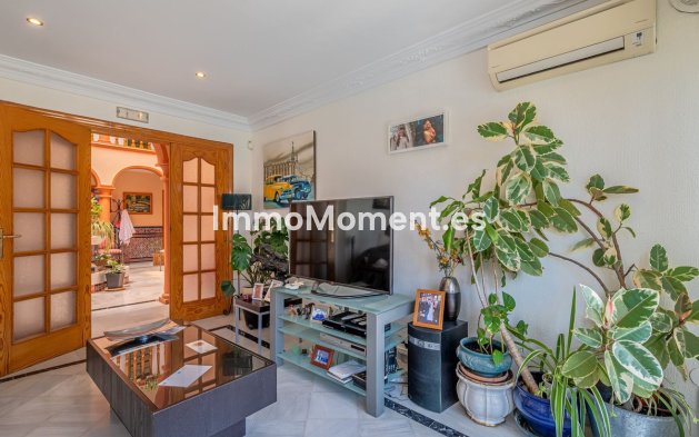 Resale - Villa - Benalmadena - Benalmadena Costa