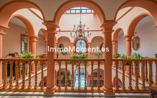 Resale - Villa - Benalmadena - Benalmadena Costa