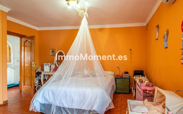 Resale - Villa - Benalmadena - Benalmadena Costa