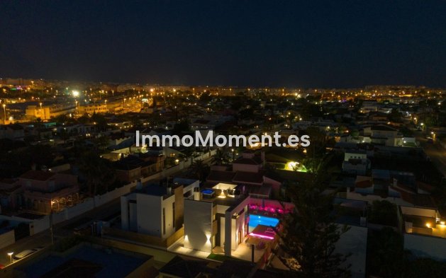 Bestaande woning - Villa - Torrevieja - Torrevieja Centro
