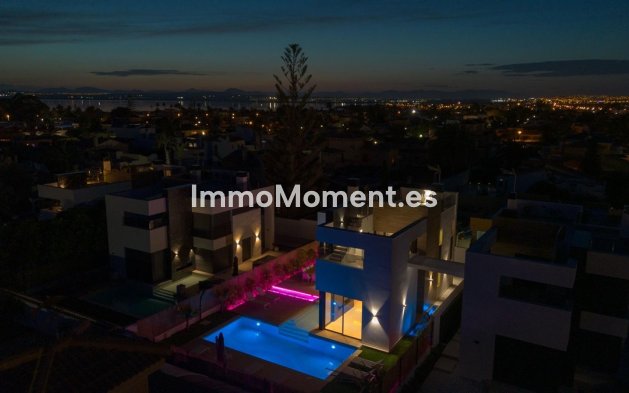 Bestaande woning - Villa - Torrevieja - Torrevieja Centro