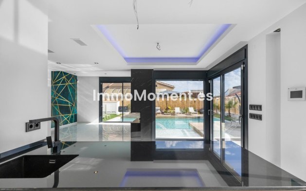 Bestaande woning - Villa - Torrevieja - Torrevieja Centro