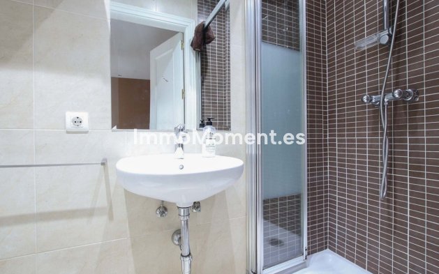 Resale - Apartment - Marbella - Puerto Banús